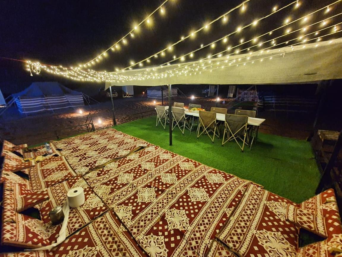 Crescent Desert Private Camp Shāhiq Exterior foto