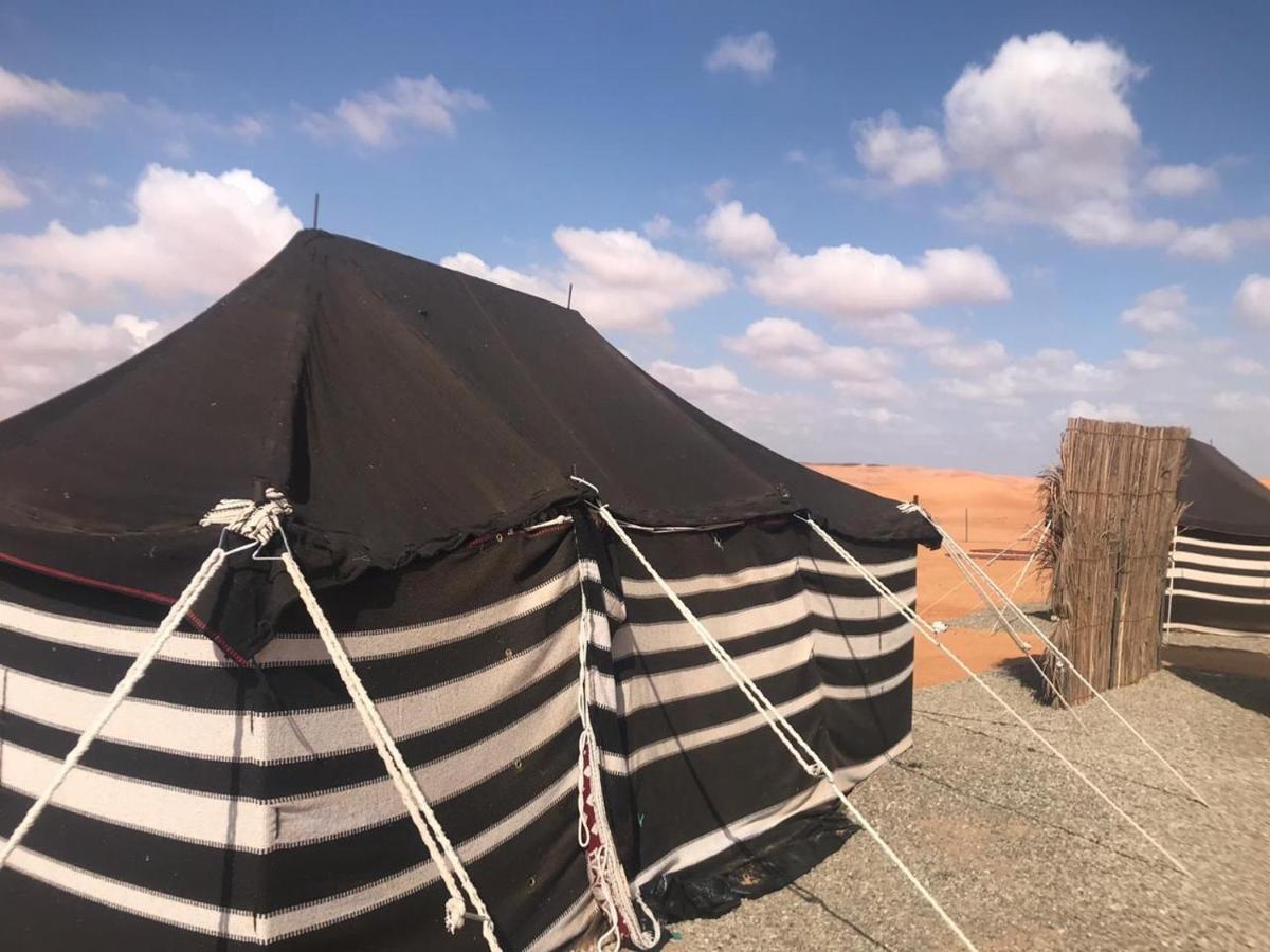 Crescent Desert Private Camp Shāhiq Exterior foto
